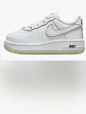 Nike Low-Top White Honeydew Sneakers w/ Light Green Trim Air Force 1 Tennis Shoe